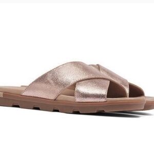 NWOB. SOREL Metallic Rose Gold  Gemma Flat Slides Sandals 10M Leather